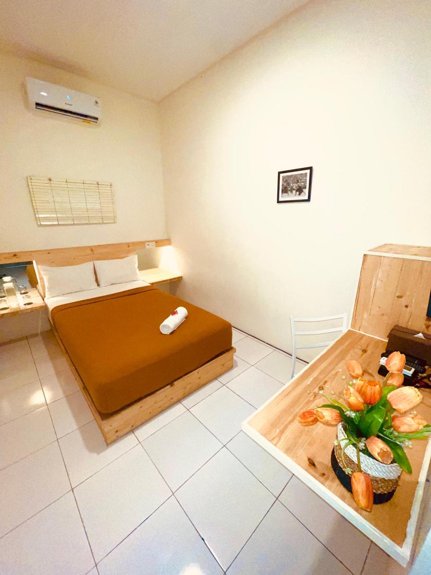 Tanawu Airport Hotel Lombok Praya Luaran gambar