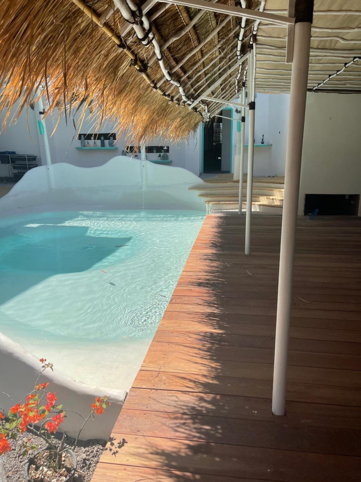Tanawu Airport Hotel Lombok Praya Luaran gambar